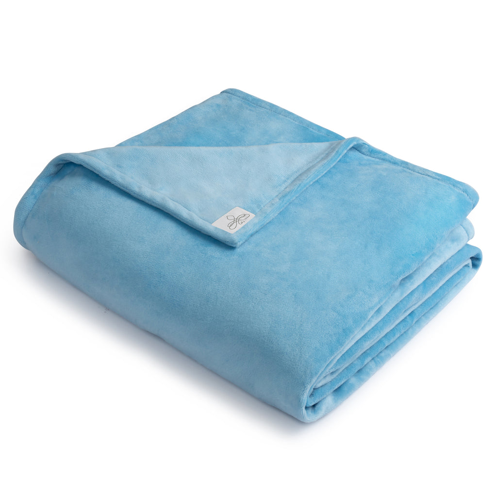 BiggerBee Throw Blanket ~ Sky Blue